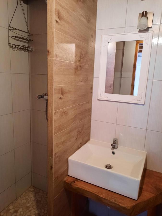 Amanda C Apartment Starigrad Paklenica Bagian luar foto