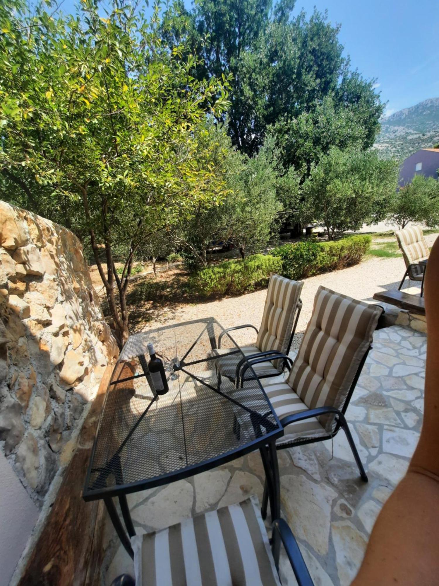 Amanda C Apartment Starigrad Paklenica Bagian luar foto